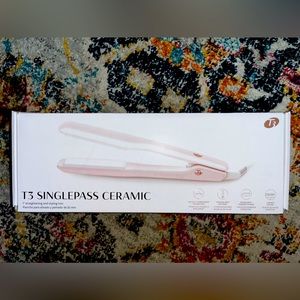T3 Singlepass Ceramic 1 inch straightening and styling iron - Pink/ rose gold